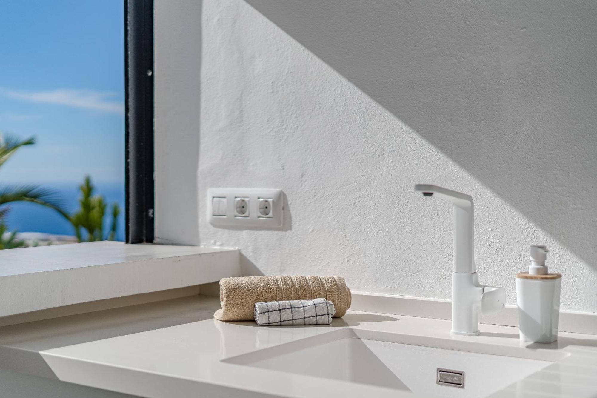Cliff Haven Sea View Apartment - Adults Only Santiago del Teide Eksteriør bilde